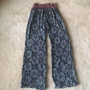 Very COMFY black and white Summer Pant